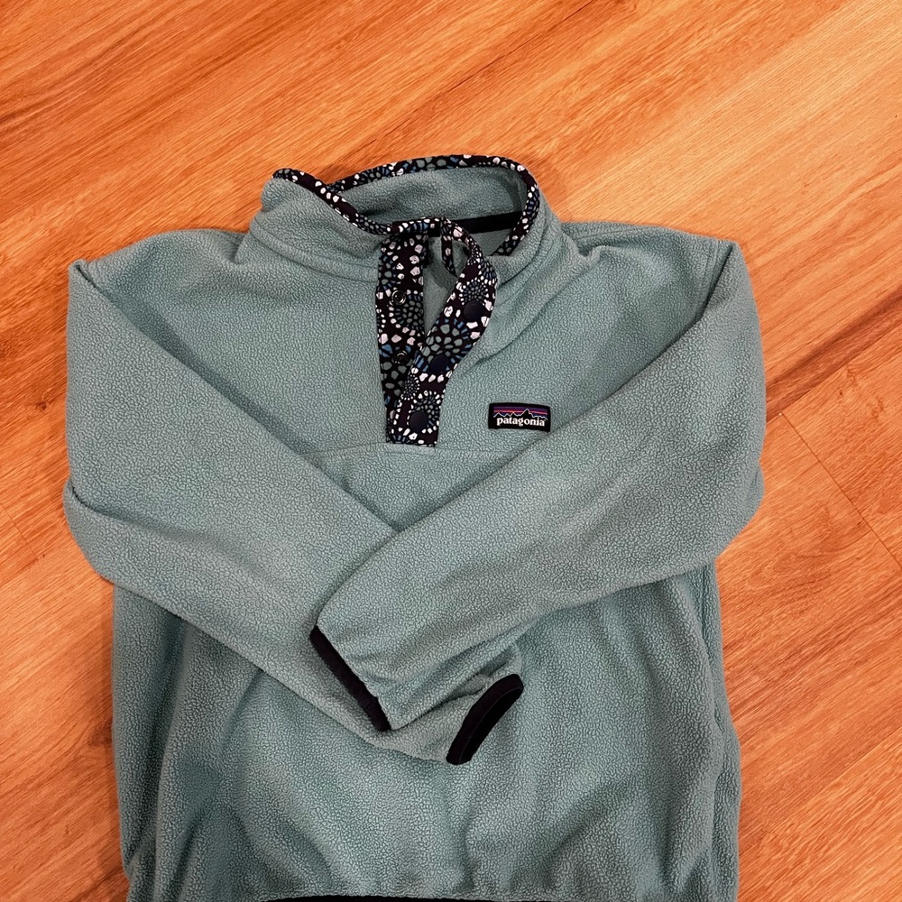 Patagonia Kids Teal Zip-Up Sweater - size XS 5/6